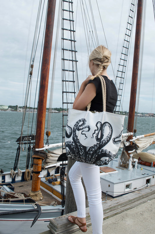 Octopus Medium Tote with Clasp