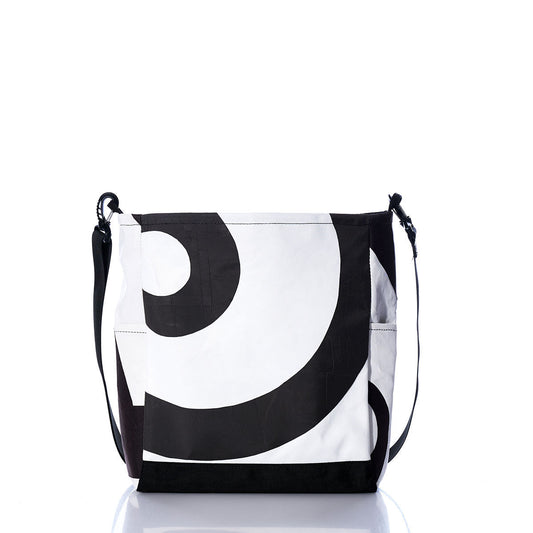 Vintage Beneteau Medium Voyager Crew Crossbody Alternate View