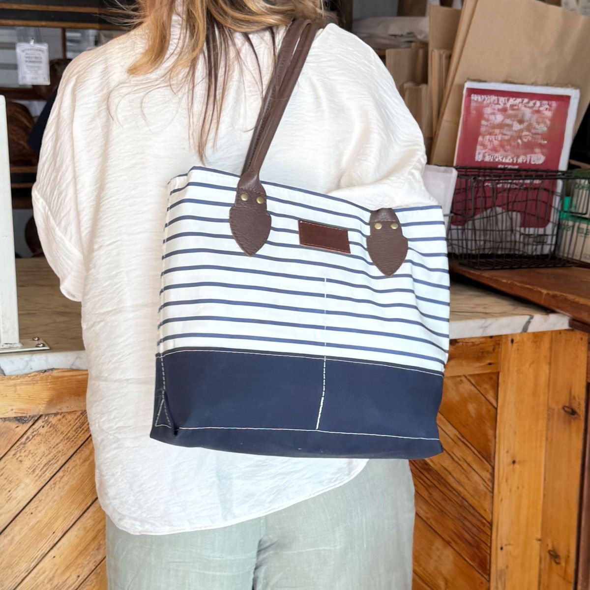 Navy Mariner Stripe Chebeague Handbag Alternate Image 4