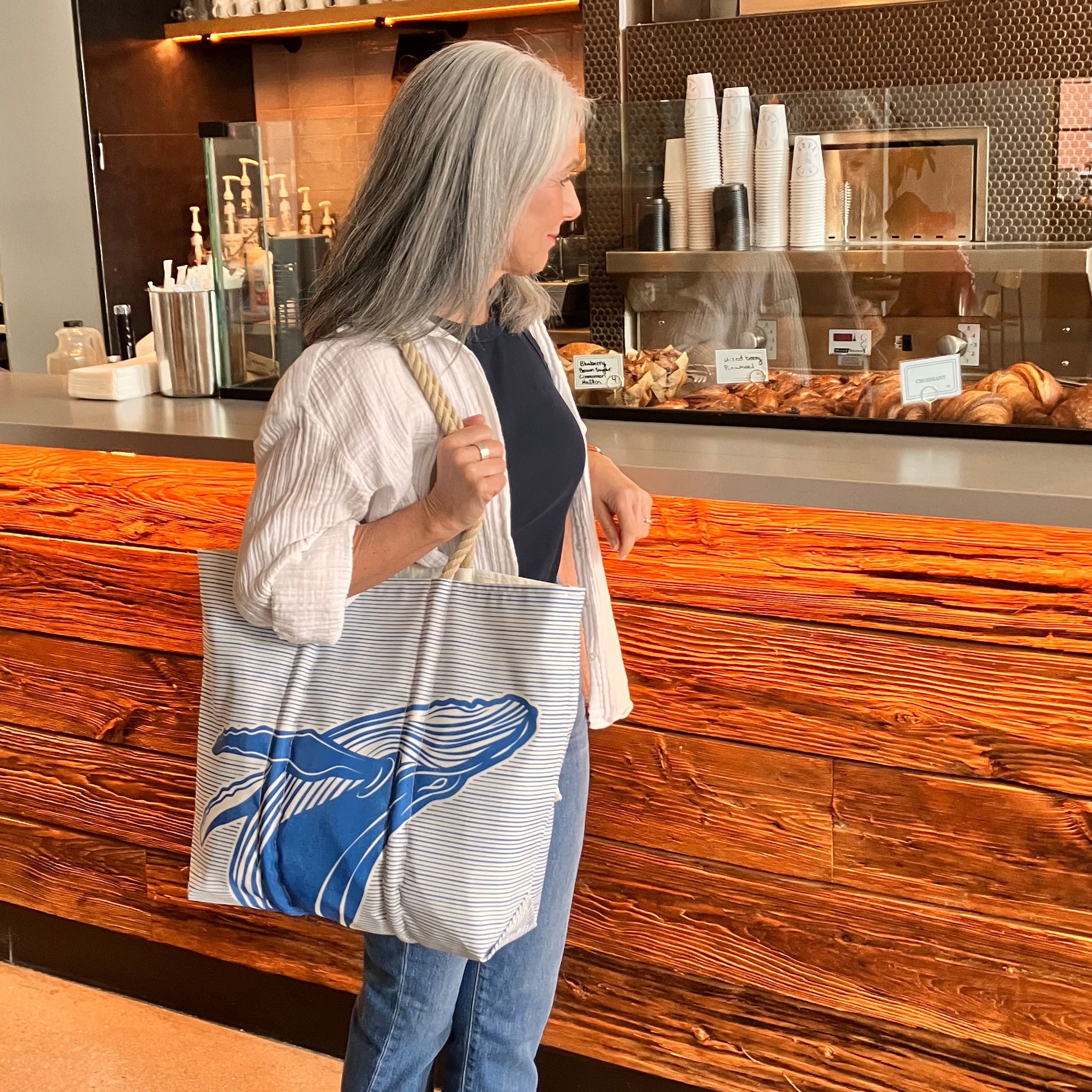Whale Watch Medium Tote – Sea Bags