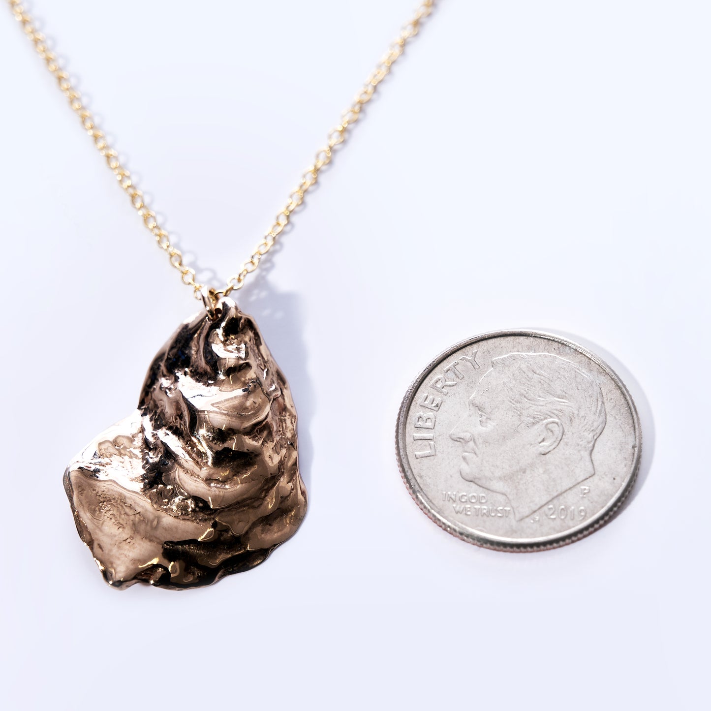 Pendant Necklace - Large Oyster Bronze