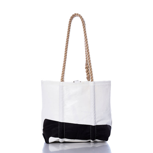 Vintage Cape Dory 25D Handbag Alternate View