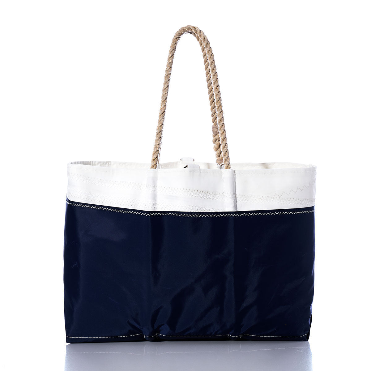 Vintage Harbor 20 Ogunquit Beach Tote Alternate View