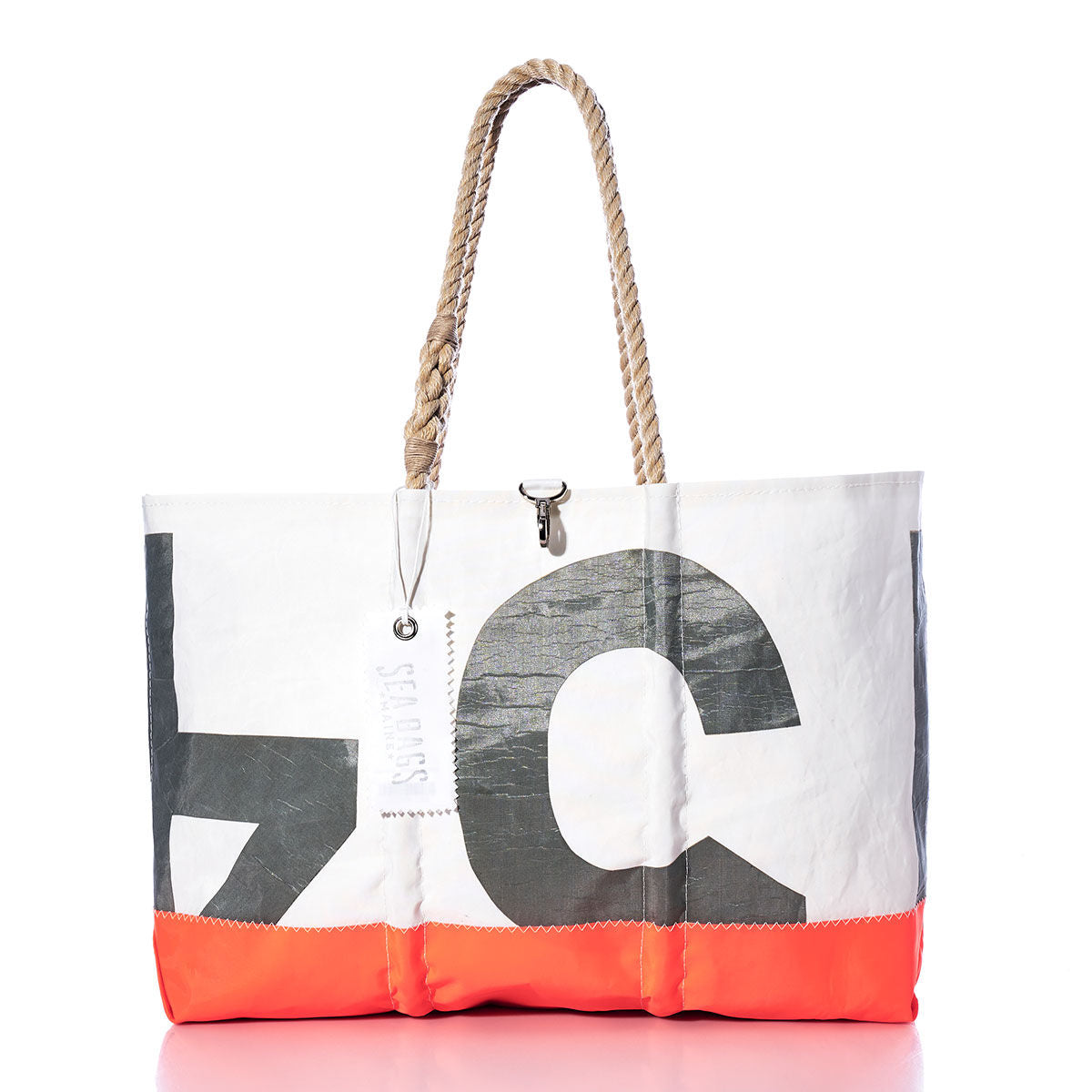Vintage 154 Ogunquit Beach Tote