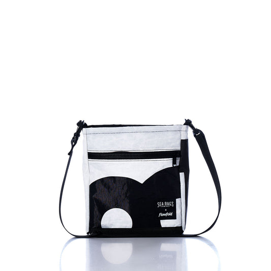 Vintage Black 8 Small Voyager Crew Crossbody