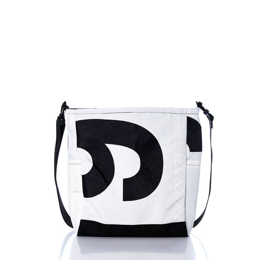 Vintage Black 9 Medium Voyager Crew Crossbody Alternate View