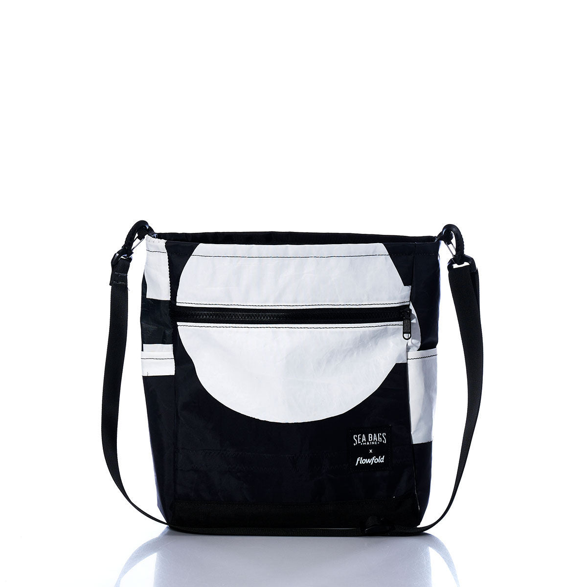 Vintage Black 8 Medium Voyager Crew Crossbody