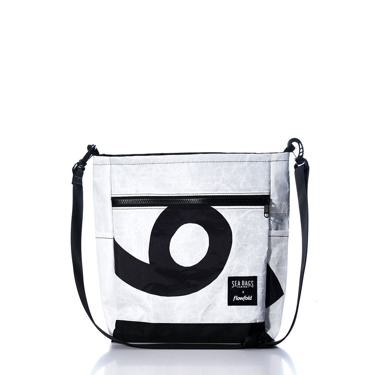 Vintage Rhodes 19 Medium Voyager Crew Crossbody