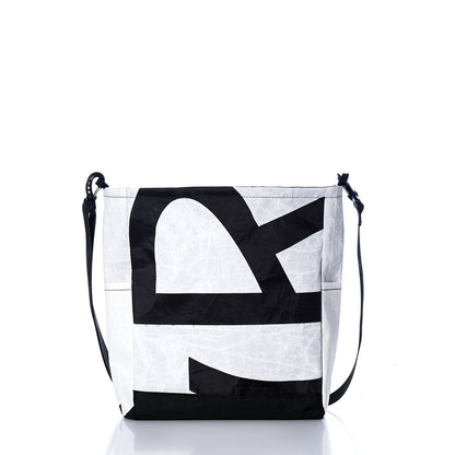 Vintage Rhodes 19 Medium Voyager Crew Crossbody Alternate View
