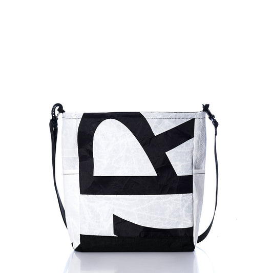 Vintage Rhodes 19 Medium Voyager Crew Crossbody Alternate View