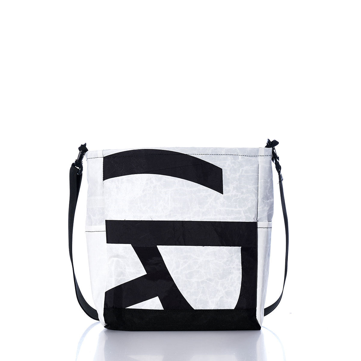 Vintage Black 9 Medium Voyager Crew Crossbody Alternate View