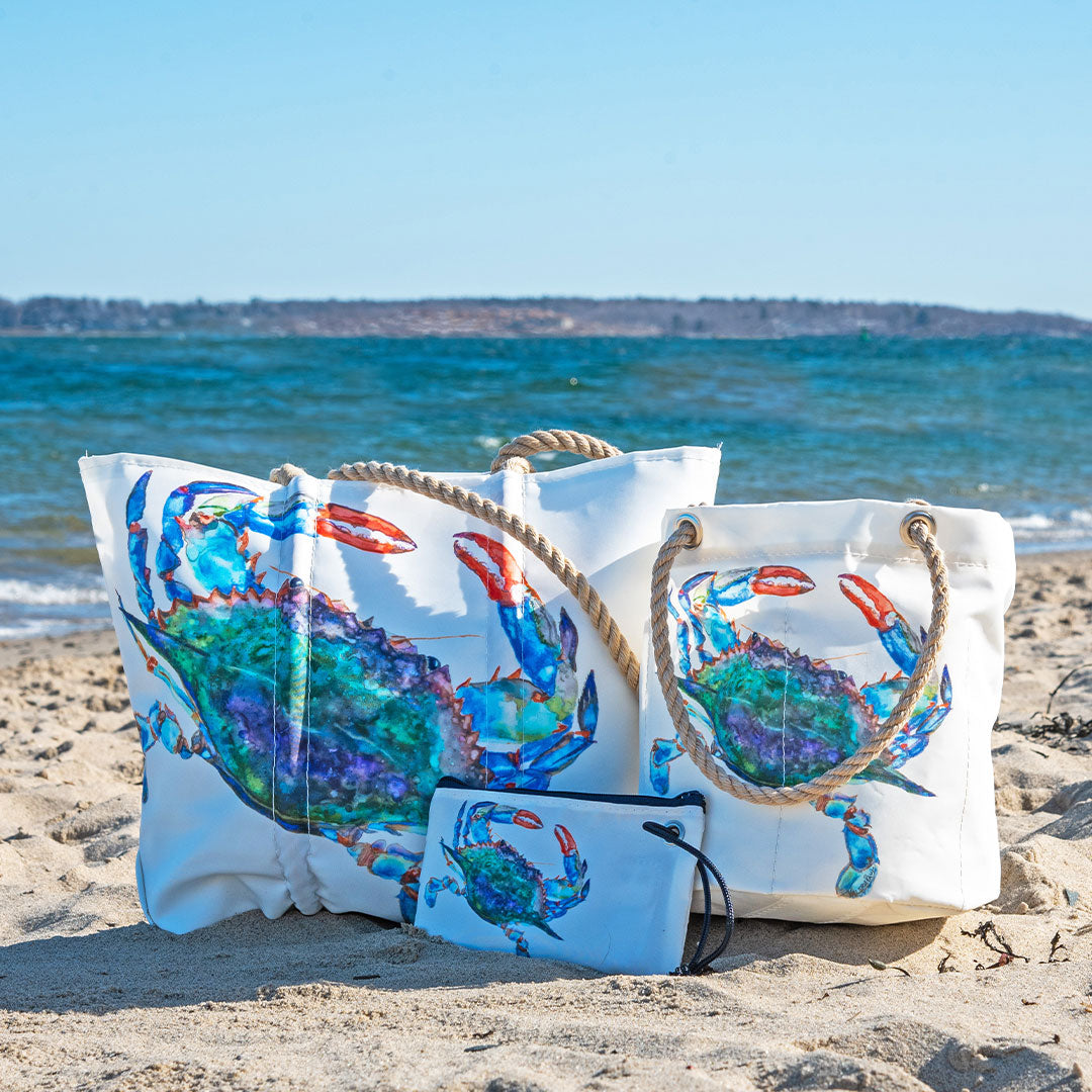 Watercolor Crab Wristlet Alternate Image 1