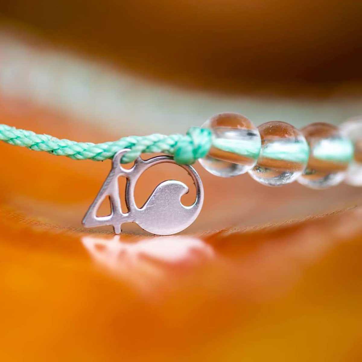 4ocean Beaded Bracelet - Loggerhead Sea Turtle Alternate Image 1