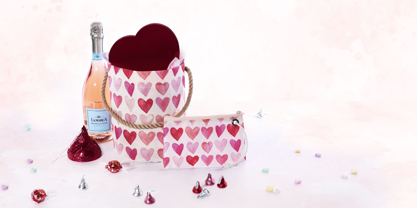 New Watercolor Heart Bucket and Wristlet