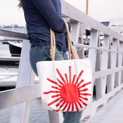 10 Best Custom Tote Bags to Wear Right Now