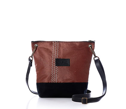 Next Auction Tote