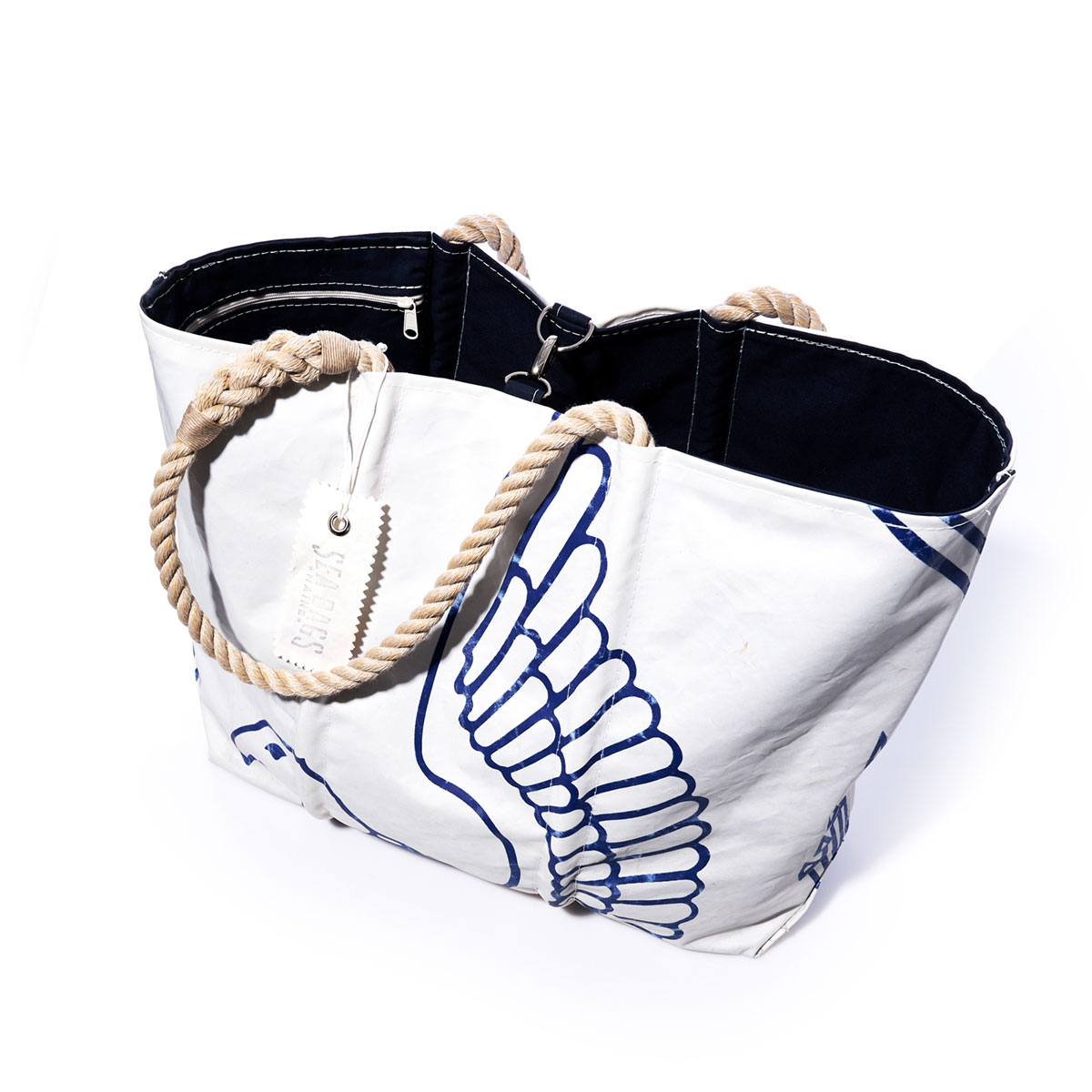 Auction Passport XL Tote
