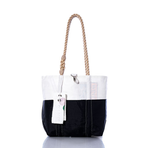 Vintage Black and White Handbag