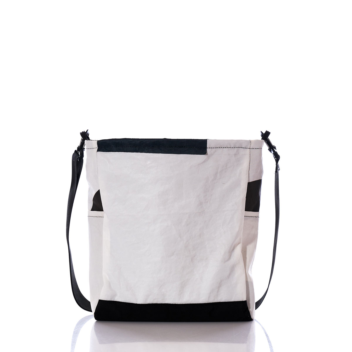 Vintage Black 4 Medium Voyager Crew Crossbody