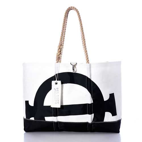 Vintage International One Design Ogunquit Beach Tote