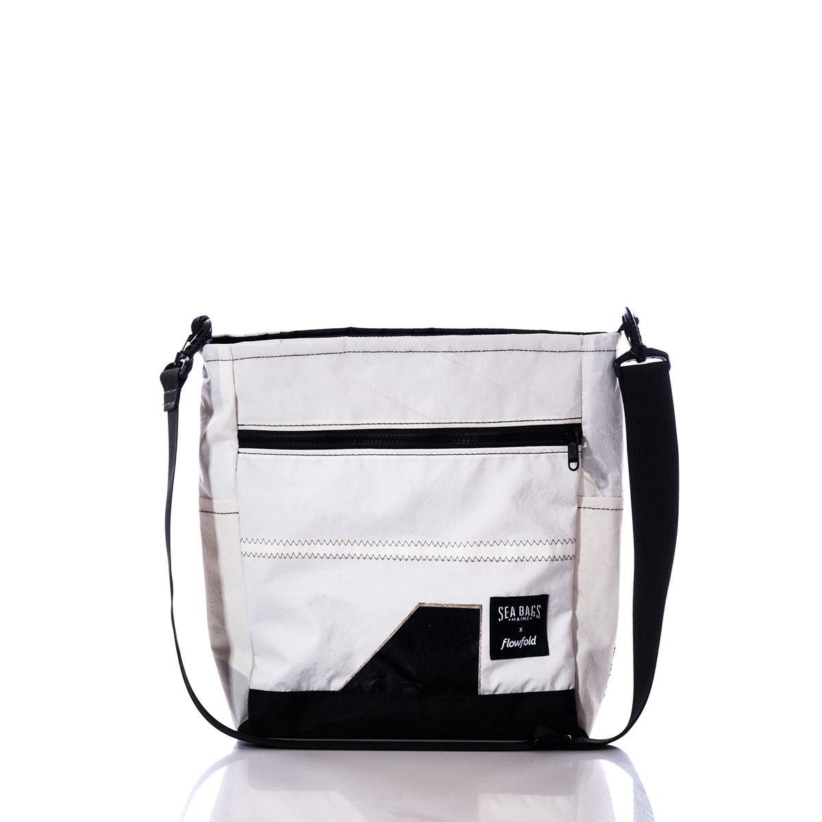 Vintage Black 5 Medium Voyager Crossbody