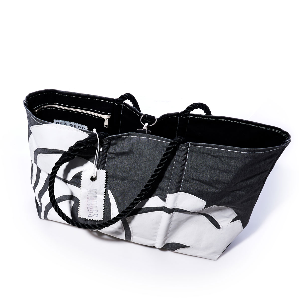 Auction Beneteau Tote
