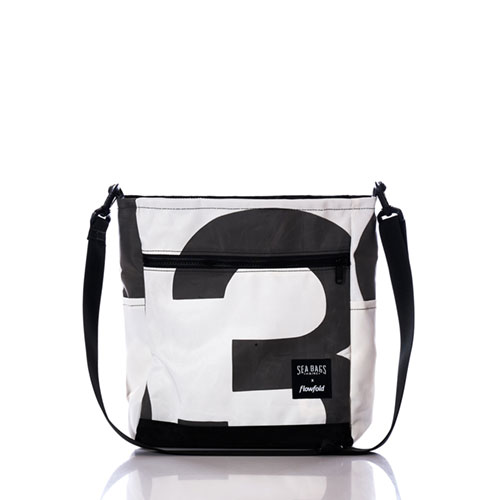 Vintage Black 3 Medium Voyager Crew Crossbody