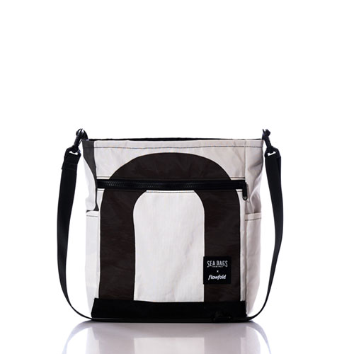 Vintage Black 0 Medium Voyager Crew Crossbody