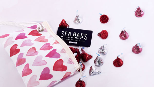 Watercolor Hearts Wristlet with giftcard and candy